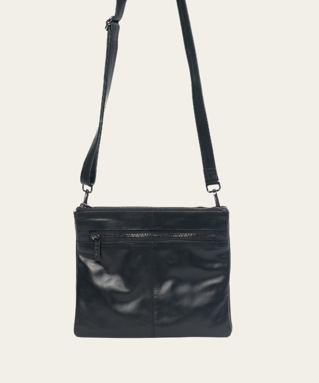 Black Bare leather Neve Bag