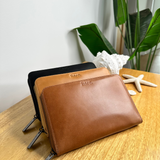 Image shows the three colourways available in the Bare Leather Quinn wallet.